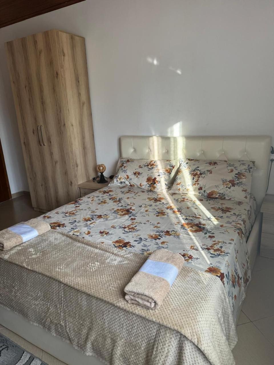 Villa Zefi Rrenc Shkodër Exteriör bild